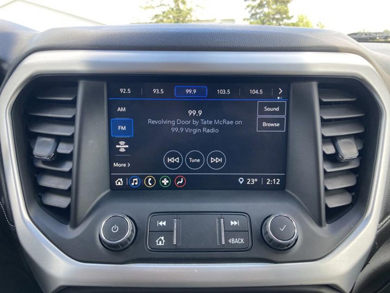 2023 GMC Acadia AWD 4dr SLE Photo