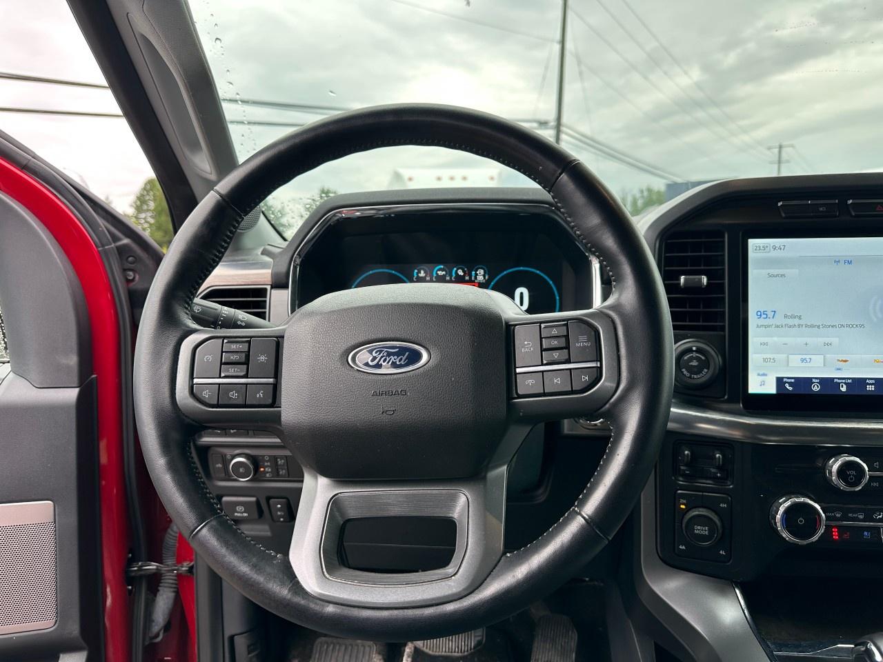 2022 Ford F-150 Lariat 4WD SuperCrew 6.5' Box Photo