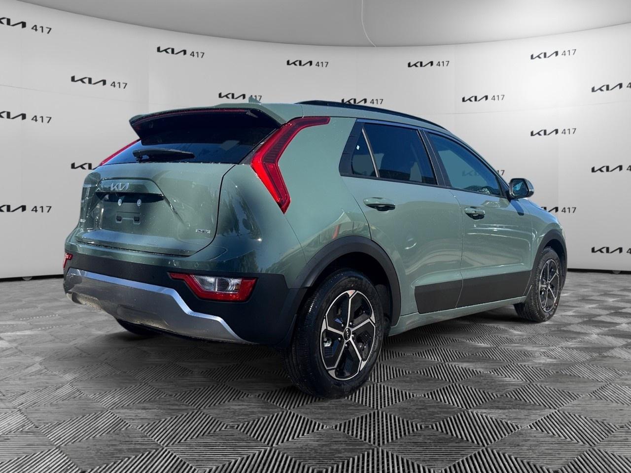 2026 Kia NIRO PLUG-IN Hybrid EX FWD Photo4