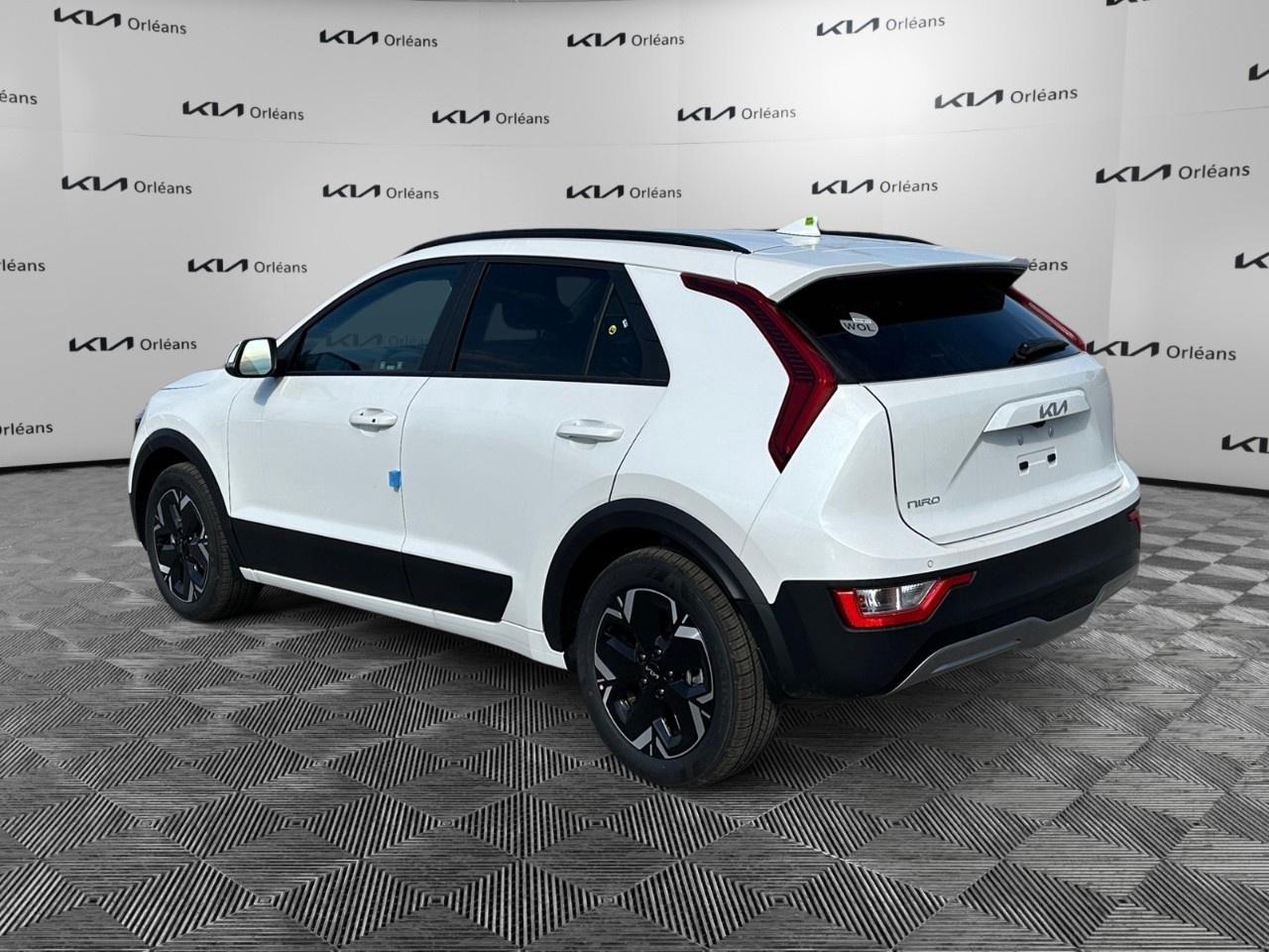 2026 Kia NIRO EV Wind  FWD Photo4