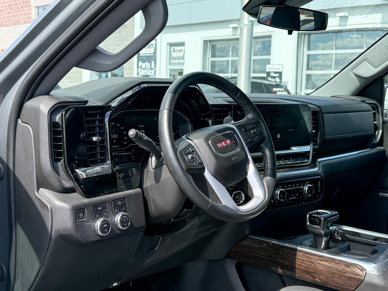 2023 GMC Sierra 1500 Elevation 5.3L V8, REMOTE START/ENTRY, HEATED SEATS, HEATED STEERING WHEEL, TRAILER BRAKE CONTROLLER, MAX TRAILERING PACKAGE, APPLE CARPLAY & ANDROID AUTO, BOSE SOUND SYSTEM, HD REAR VISION CAMERA Photo