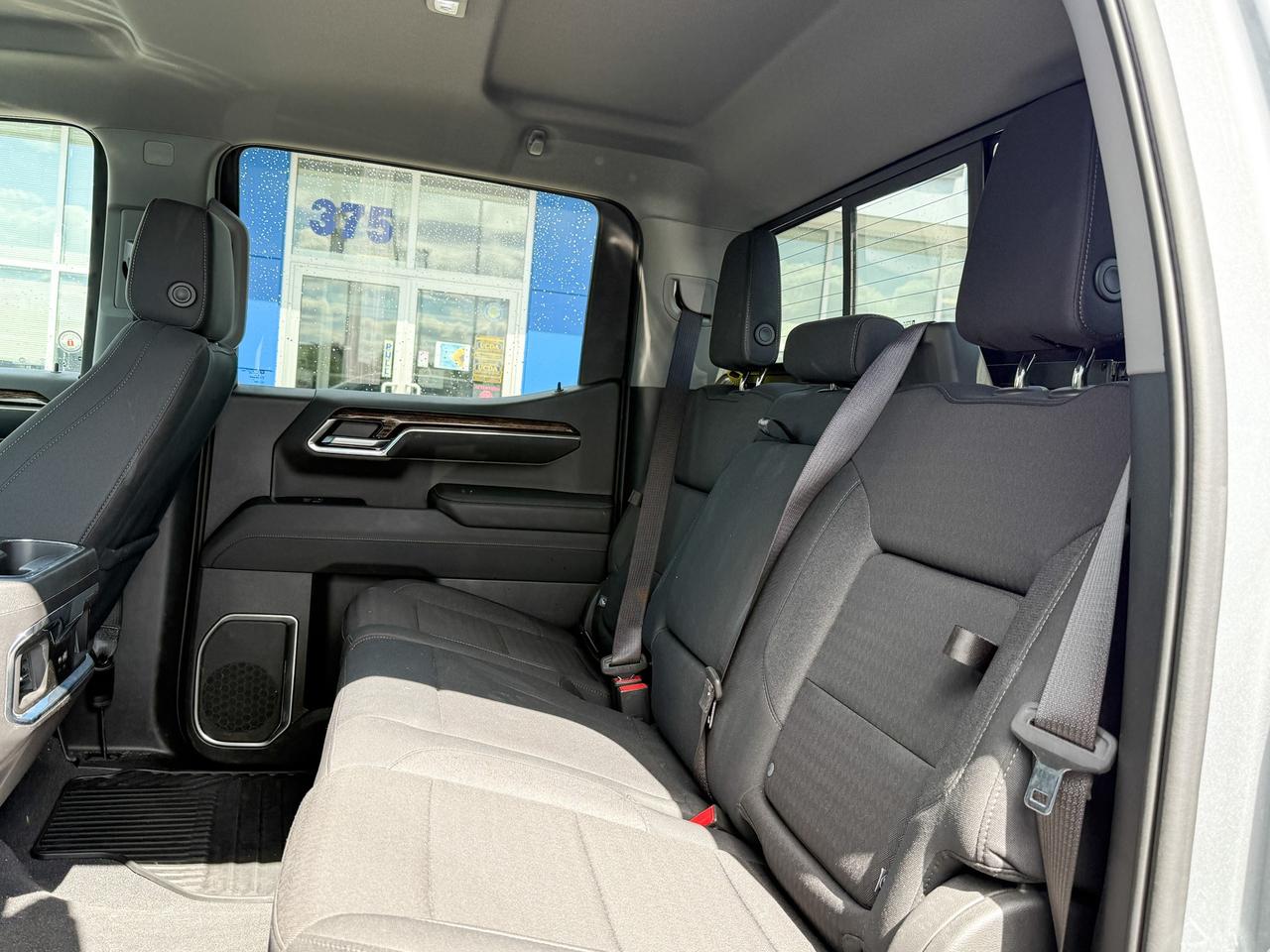 2023 GMC Sierra 1500 Elevation 5.3L V8, REMOTE START/ENTRY, HEATED SEATS, HEATED STEERING WHEEL, TRAILER BRAKE CONTROLLER, MAX TRAILERING PACKAGE, APPLE CARPLAY & ANDROID AUTO, BOSE SOUND SYSTEM, HD REAR VISION CAMERA Photo