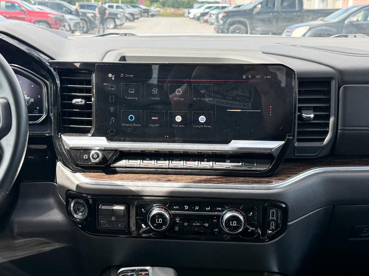 2023 GMC Sierra 1500 Elevation 5.3L V8, REMOTE START/ENTRY, HEATED SEATS, HEATED STEERING WHEEL, TRAILER BRAKE CONTROLLER, MAX TRAILERING PACKAGE, APPLE CARPLAY & ANDROID AUTO, BOSE SOUND SYSTEM, HD REAR VISION CAMERA Photo