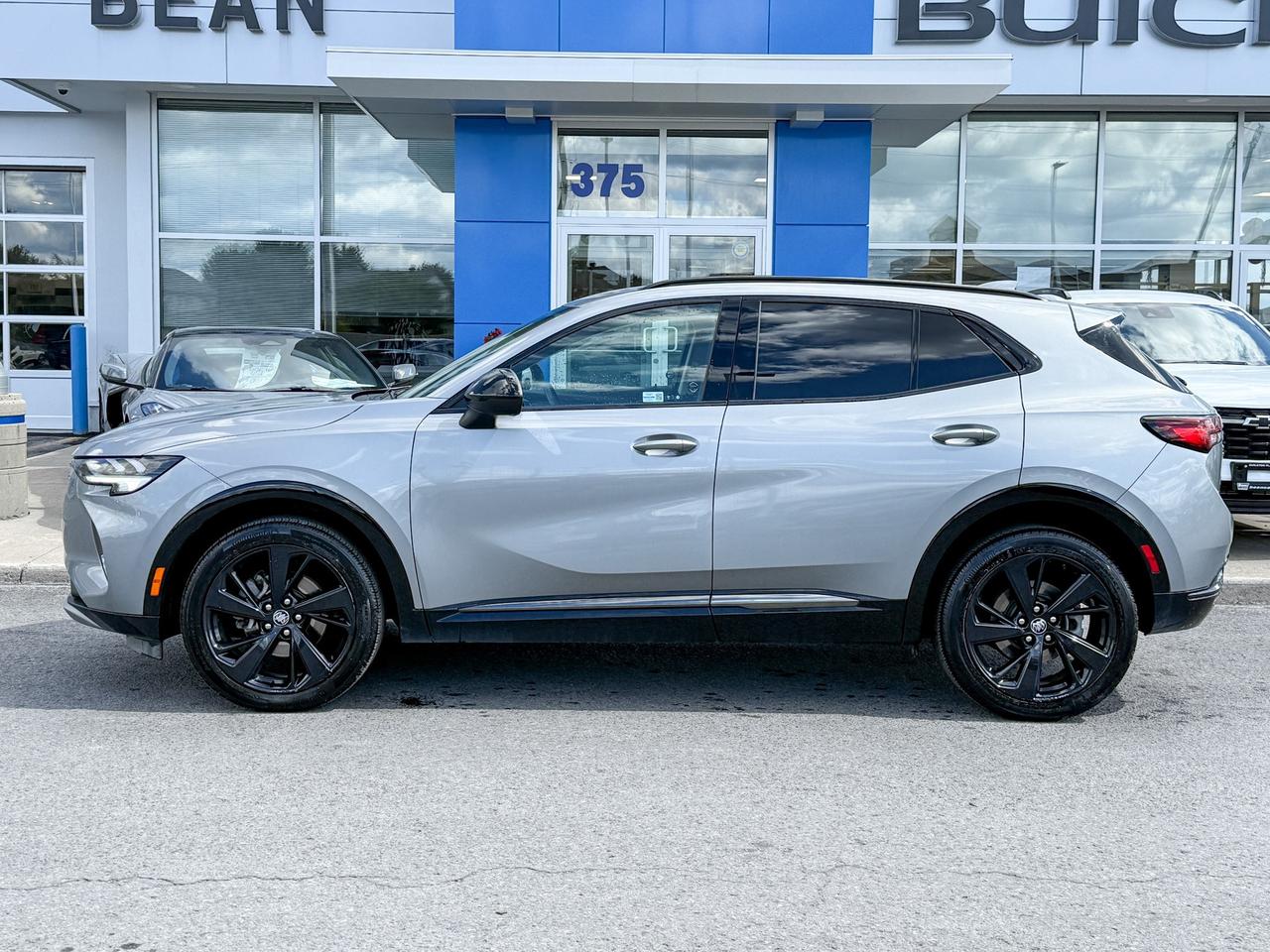 2023 Buick Envision Preferred ONE OWNER, CLEAN CARFAX, 2.0L 4CYL, HEATED SEATS, HEATED STEERING WHEEL, REMOTE START/ENTRY, POWER LIFTGATE, CRUISE CONTROL, LANE KEEP ASSIST, BLIND ZONE ALERT, HD REAR VISION CAMERA Photo