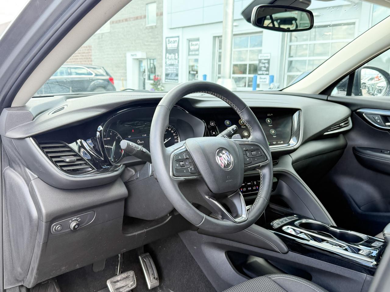 2023 Buick Envision Preferred ONE OWNER, CLEAN CARFAX, 2.0L 4CYL, HEATED SEATS, HEATED STEERING WHEEL, REMOTE START/ENTRY, POWER LIFTGATE, CRUISE CONTROL, LANE KEEP ASSIST, BLIND ZONE ALERT, HD REAR VISION CAMERA Photo
