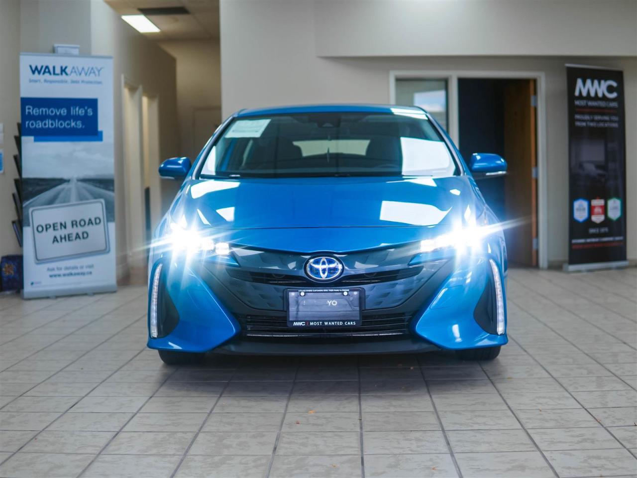 2022 Toyota Prius Prime PLUG IN HYBRID | NO ACCIDENTS | SHOWROOM CONDITION Photo2