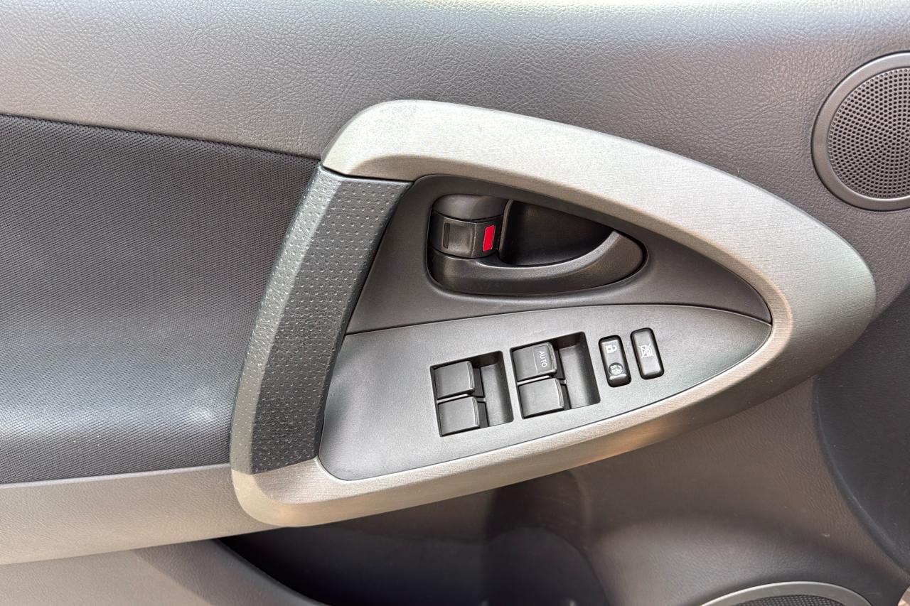 2009 Toyota RAV4 Sport Sport Photo