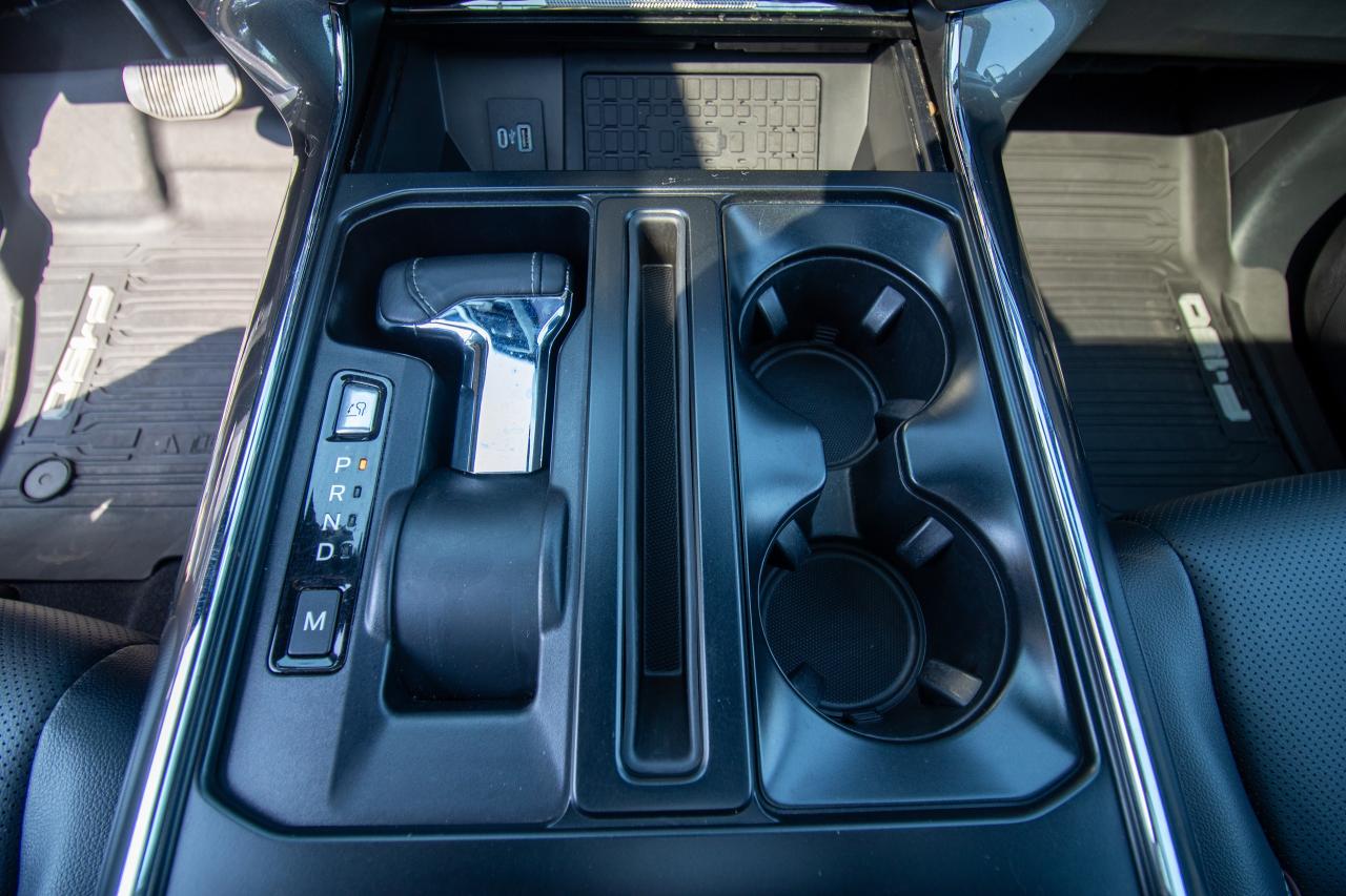 2023 Ford F-150 Lariat 4WD SuperCrew 6.5' Box Photo5