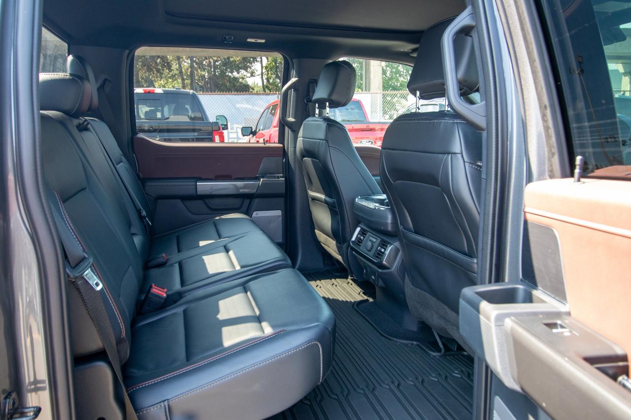 2023 Ford F-150 Lariat 4WD SuperCrew 6.5' Box Photo5