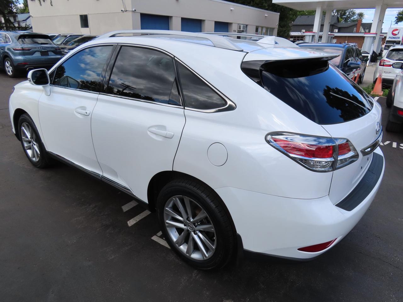 2015 Lexus RX 350 AWD Sportdesign - Leather - Sunroof - Low Kms !! Photo