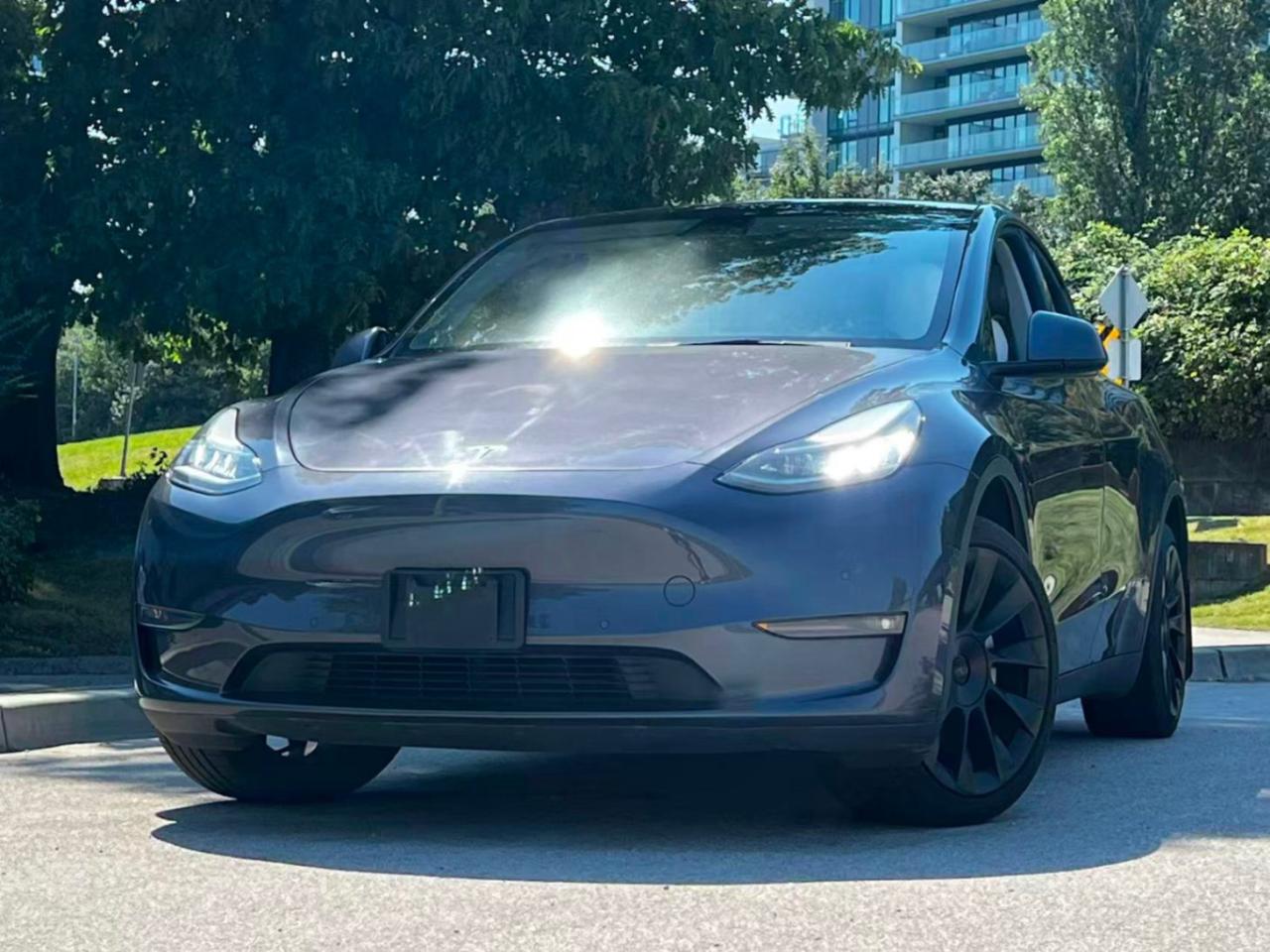 Used 2021 Tesla Model Y Long Range AWD for sale in Richmond, BC