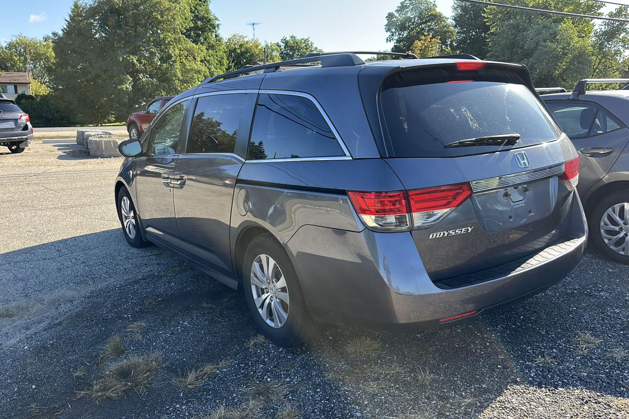 2016 Honda Odyssey EX - Photo #2
