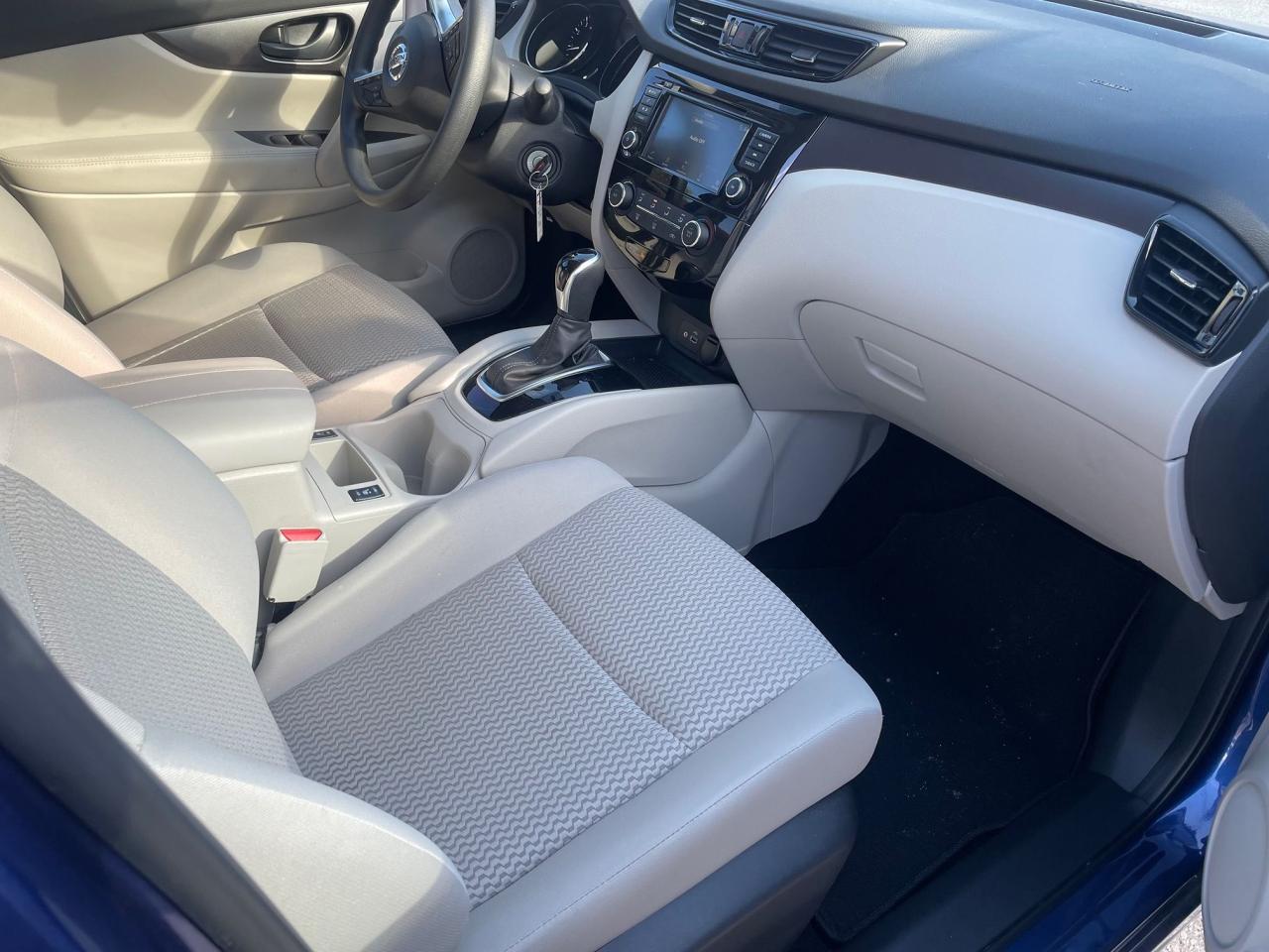 2023 Nissan Qashqai AWD S CVT Photo3