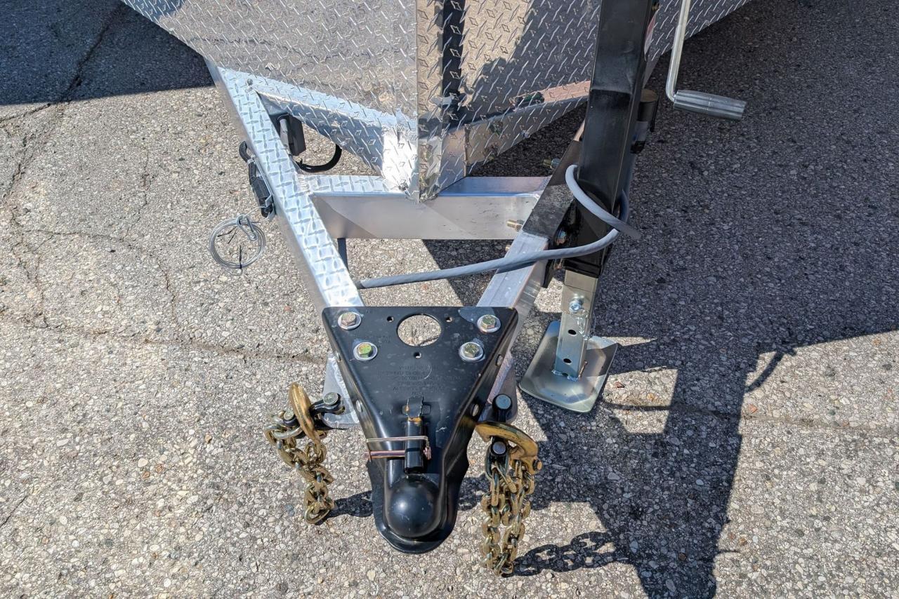 2025 Canadian Trailer Company 8.5X16 V-Nose Cargo Trailer Aluminum Tandem Axle