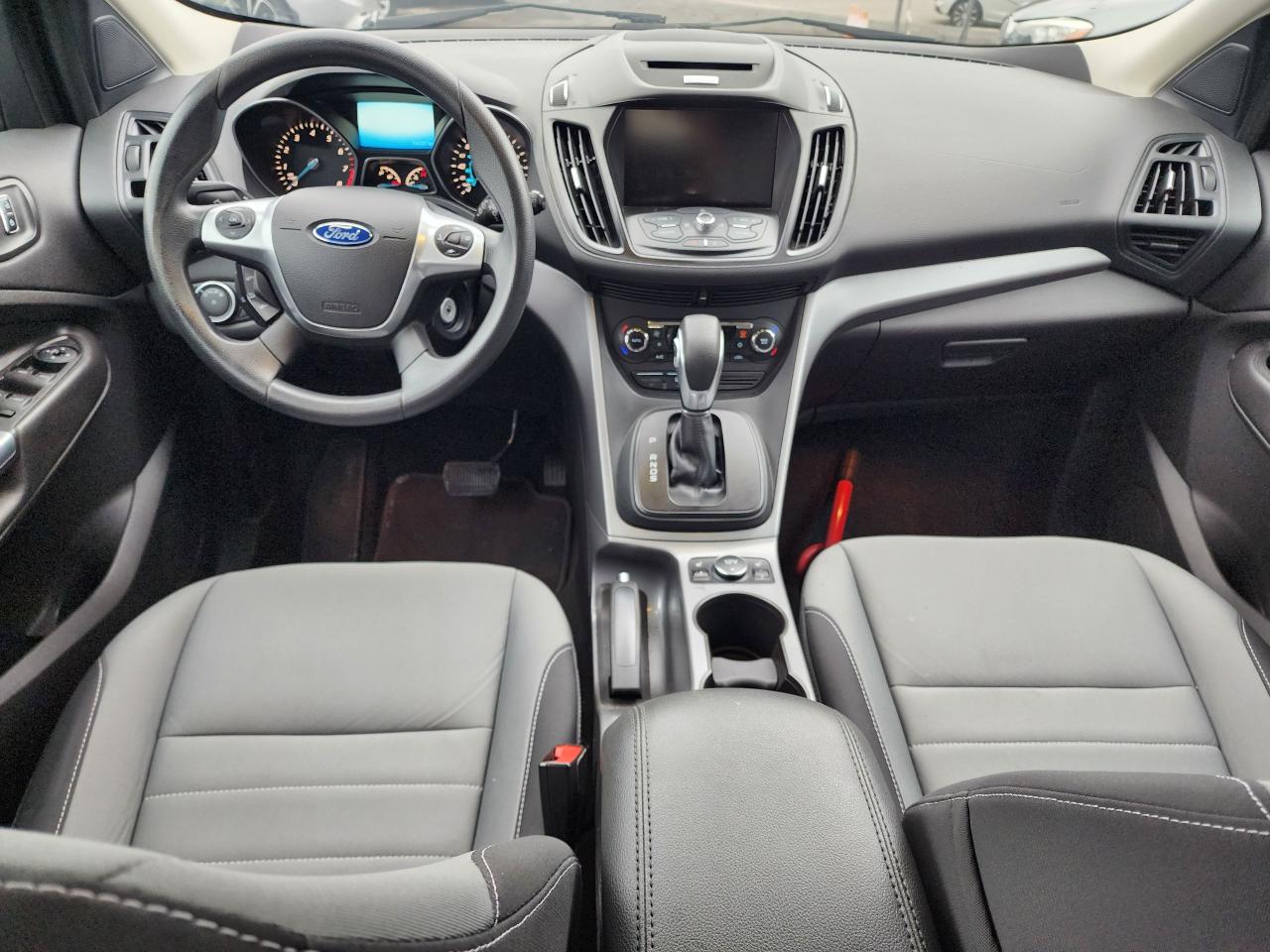 2015 Ford Escape SE - Photo #9
