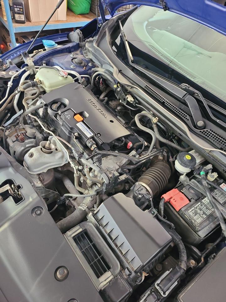 2017 Honda Civic LX - Photo #8