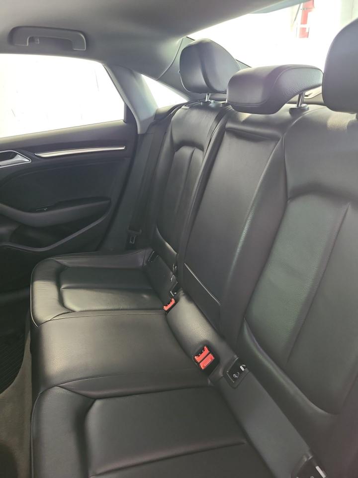 2017 Audi A3 2.0T Progressiv - Photo #6