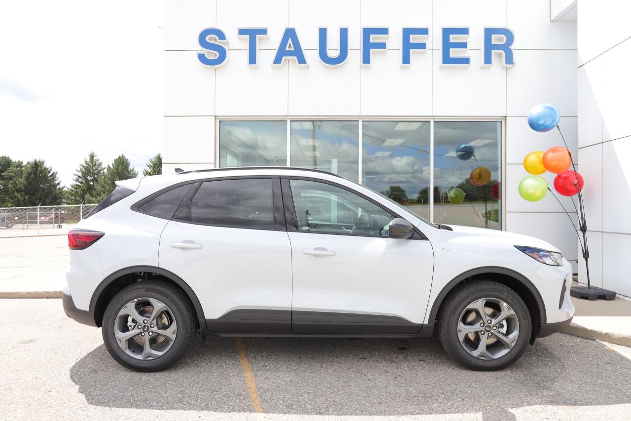 2025 Ford Escape ST-Line AWD Photo
