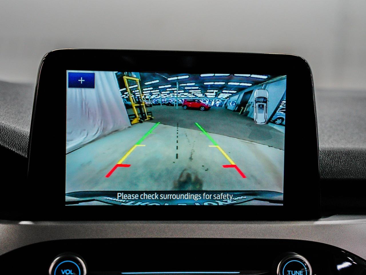 2020 Ford Escape SE | CLEAN CARFAX | LANE KEEPING ASSIST Photo