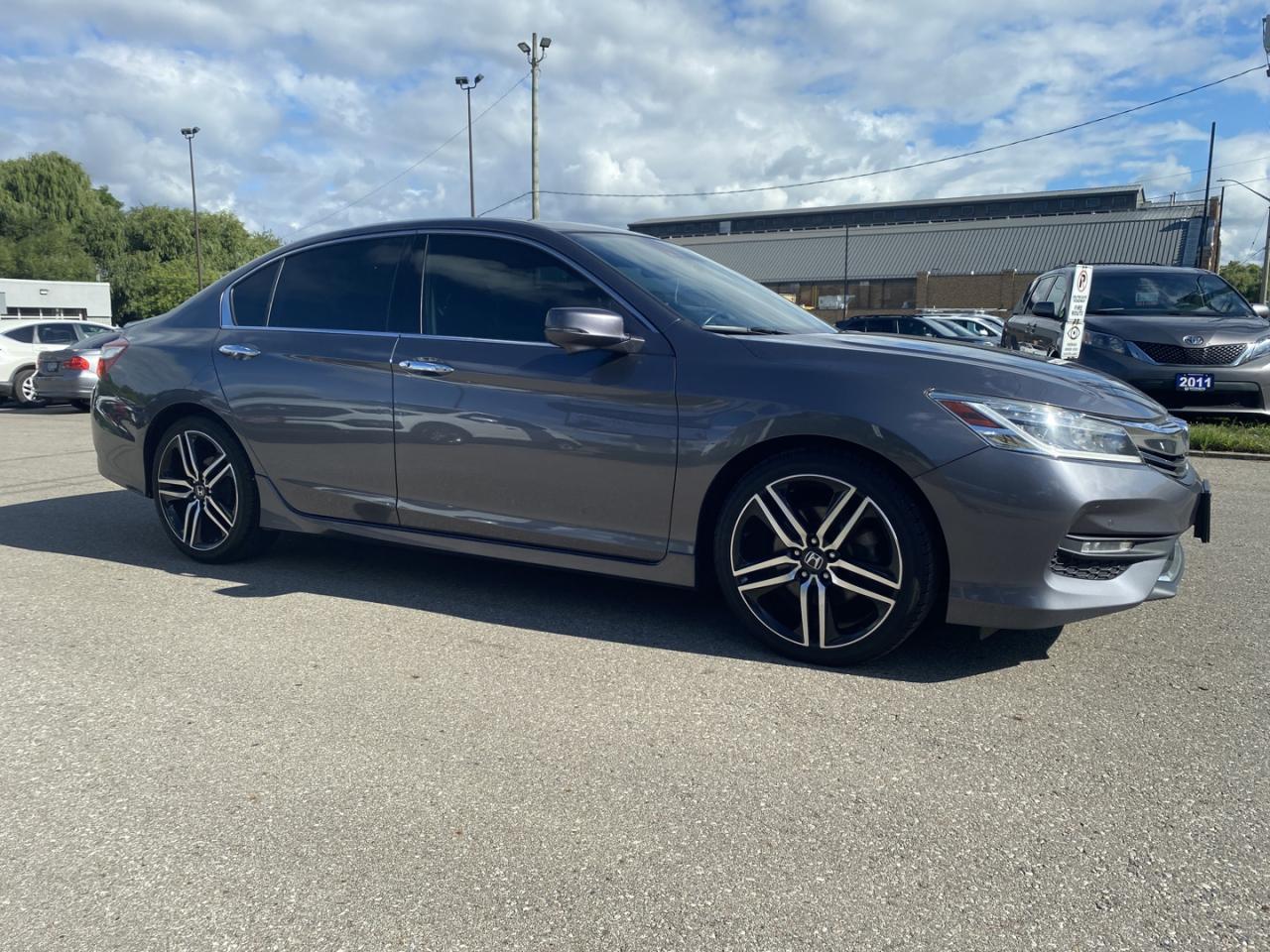 2016 Honda Accord Touring V6 Sedan 6-Spd AT Photo3