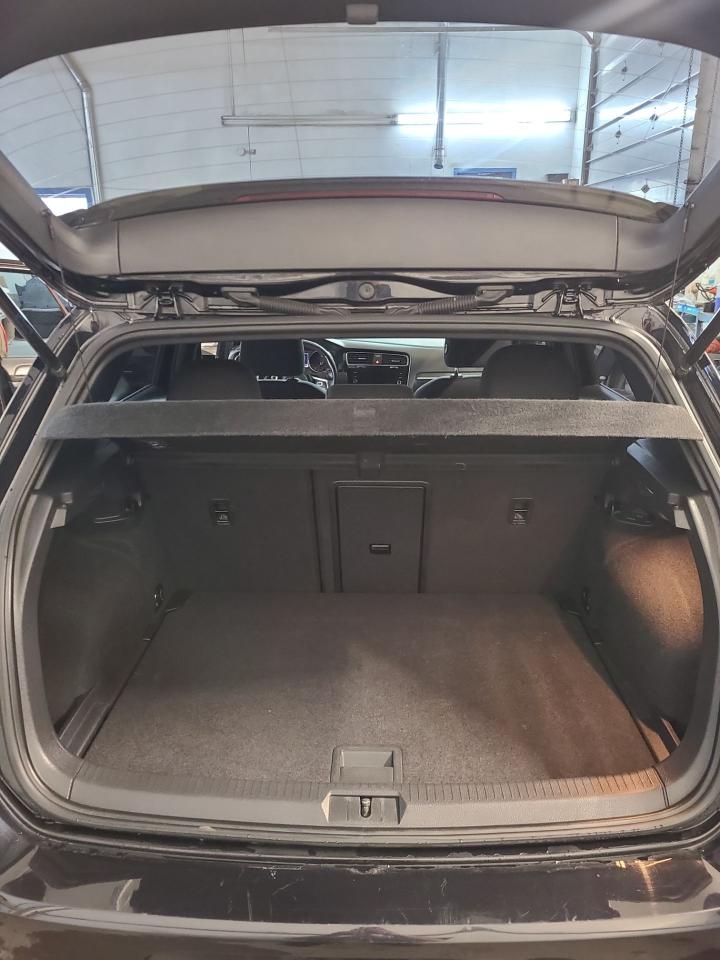 2019 Volkswagen Golf  - Photo #5