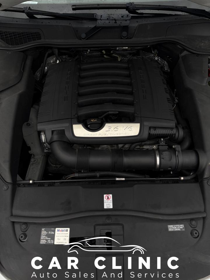 2014 Porsche Cayenne  - Photo #24