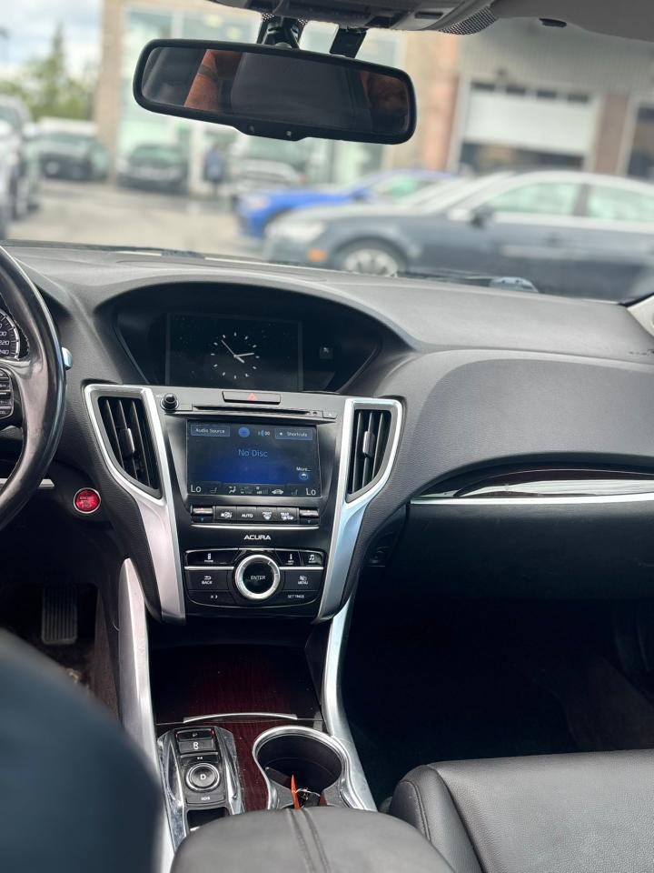 2018 Porsche Macan  - Photo #7