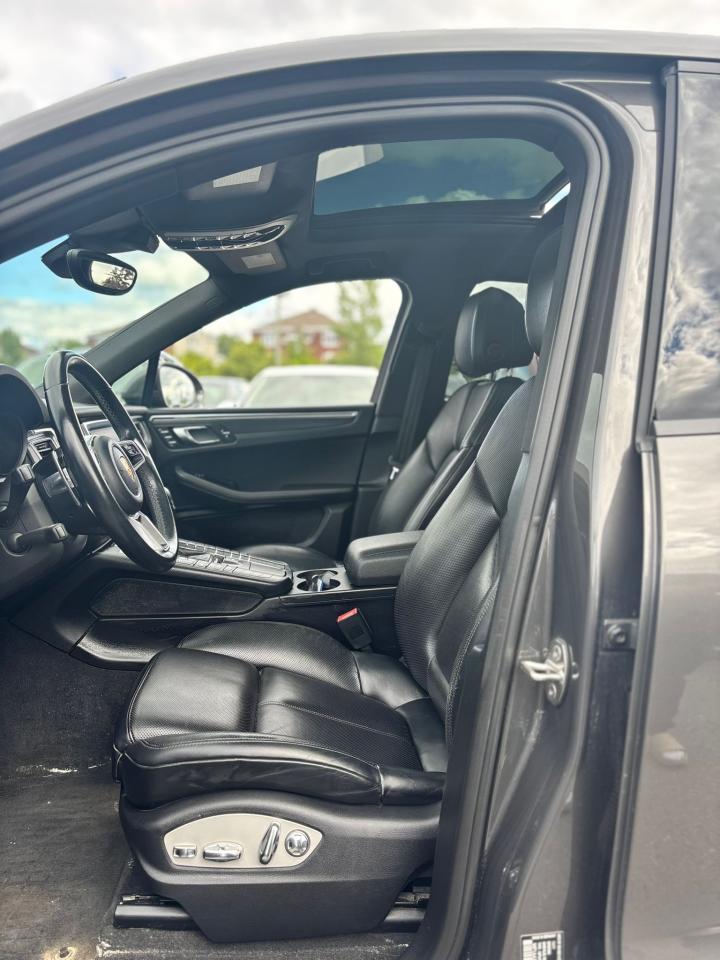 2018 Porsche Macan  - Photo #8