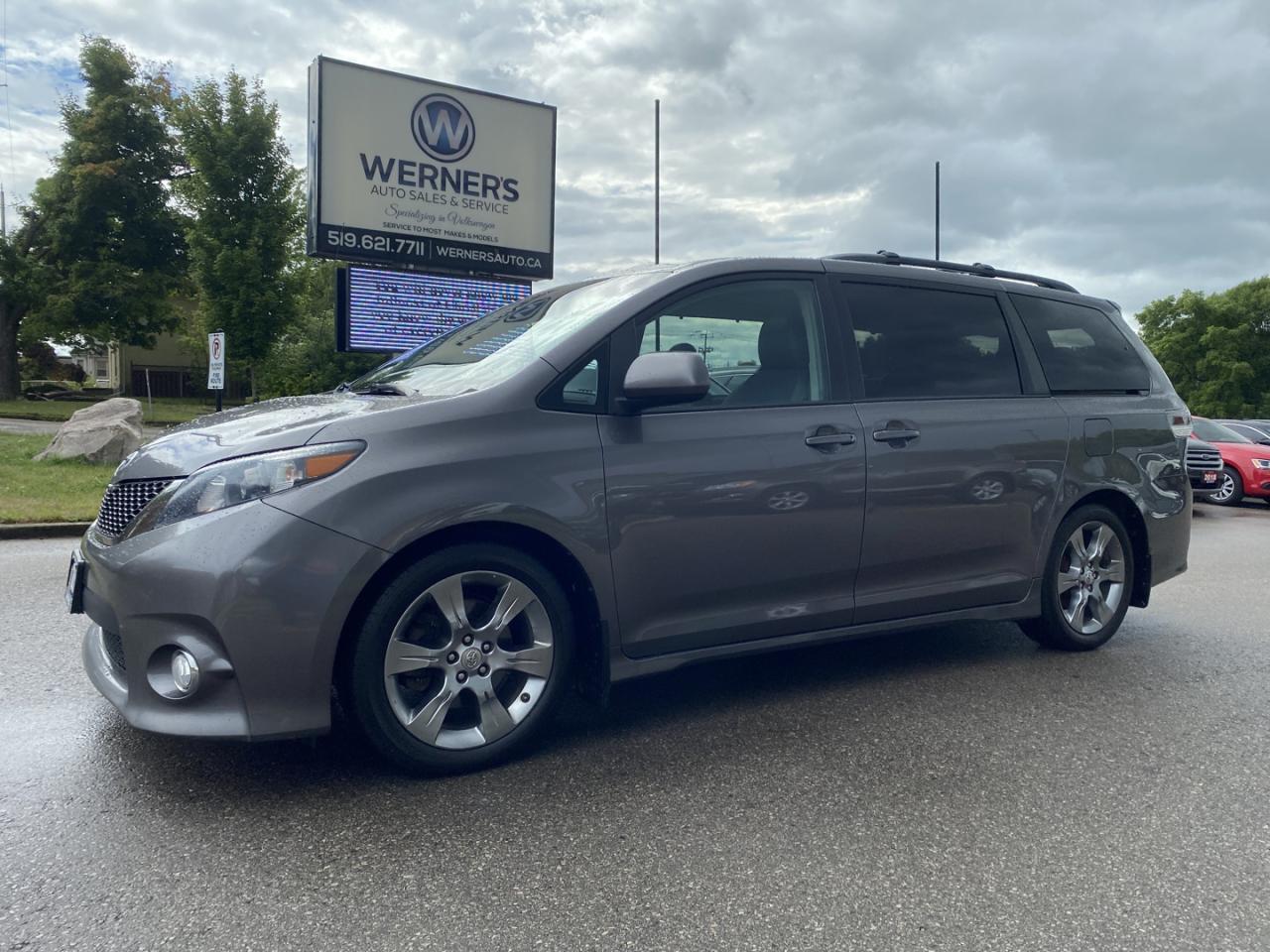 Used 2011 Toyota Sienna SE for sale in Cambridge, ON