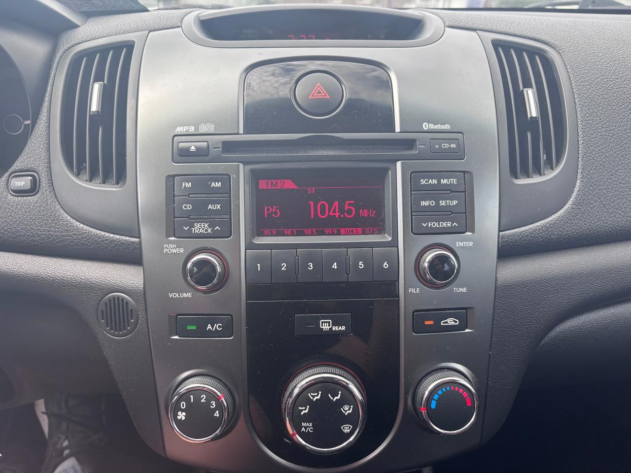 2013 Kia Forte5 EX HATCH COLD AC - Photo #16