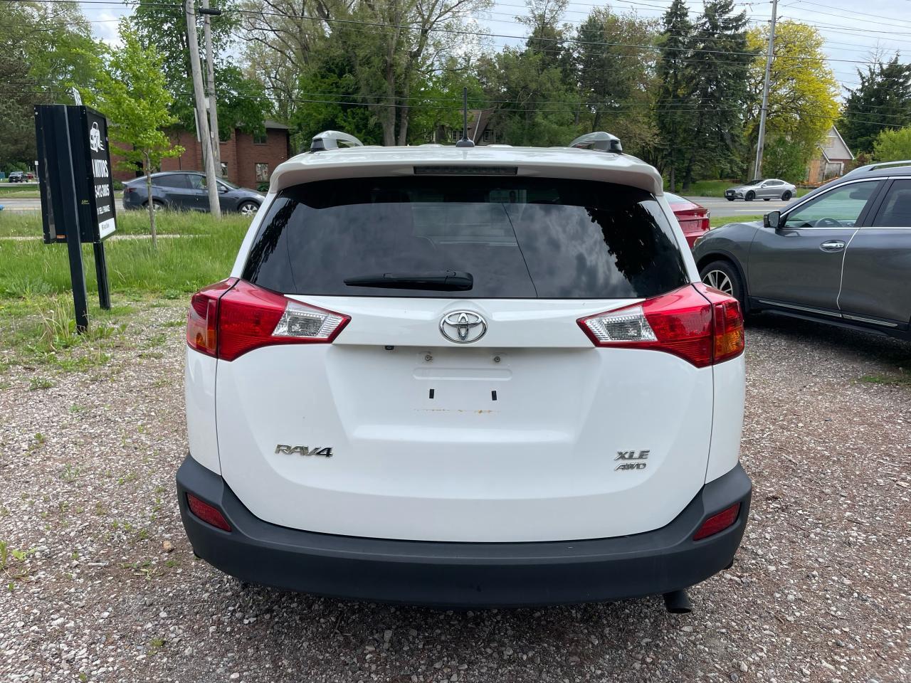 2015 Toyota RAV4 AWD 4dr XLE - Photo #5