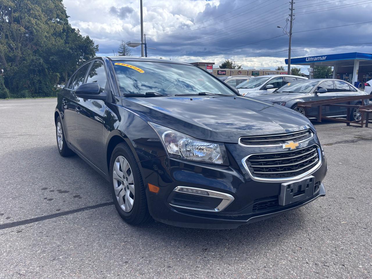 2015 Chevrolet Cruze 2LT HEATED SEATS MOONROOF - Photo #5