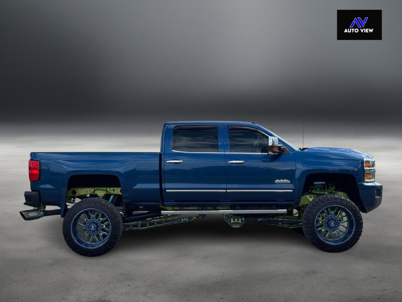 2017 Chevrolet Silverado 2500 High Country **10" WICKED LIFT KIT** - Photo #4