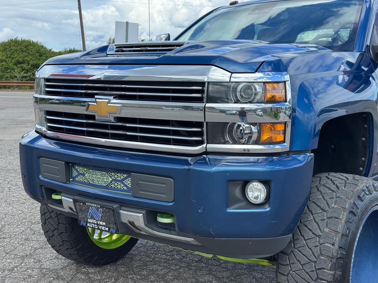 2017 Chevrolet Silverado 2500 High Country **10" WICKED LIFT KIT** - Photo #11