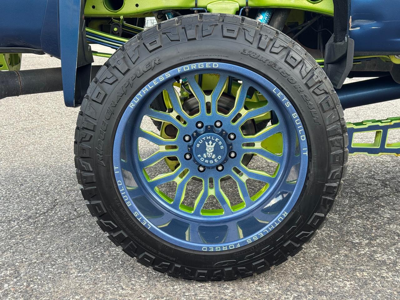 2017 Chevrolet Silverado 2500 High Country **10" WICKED LIFT KIT** - Photo #20