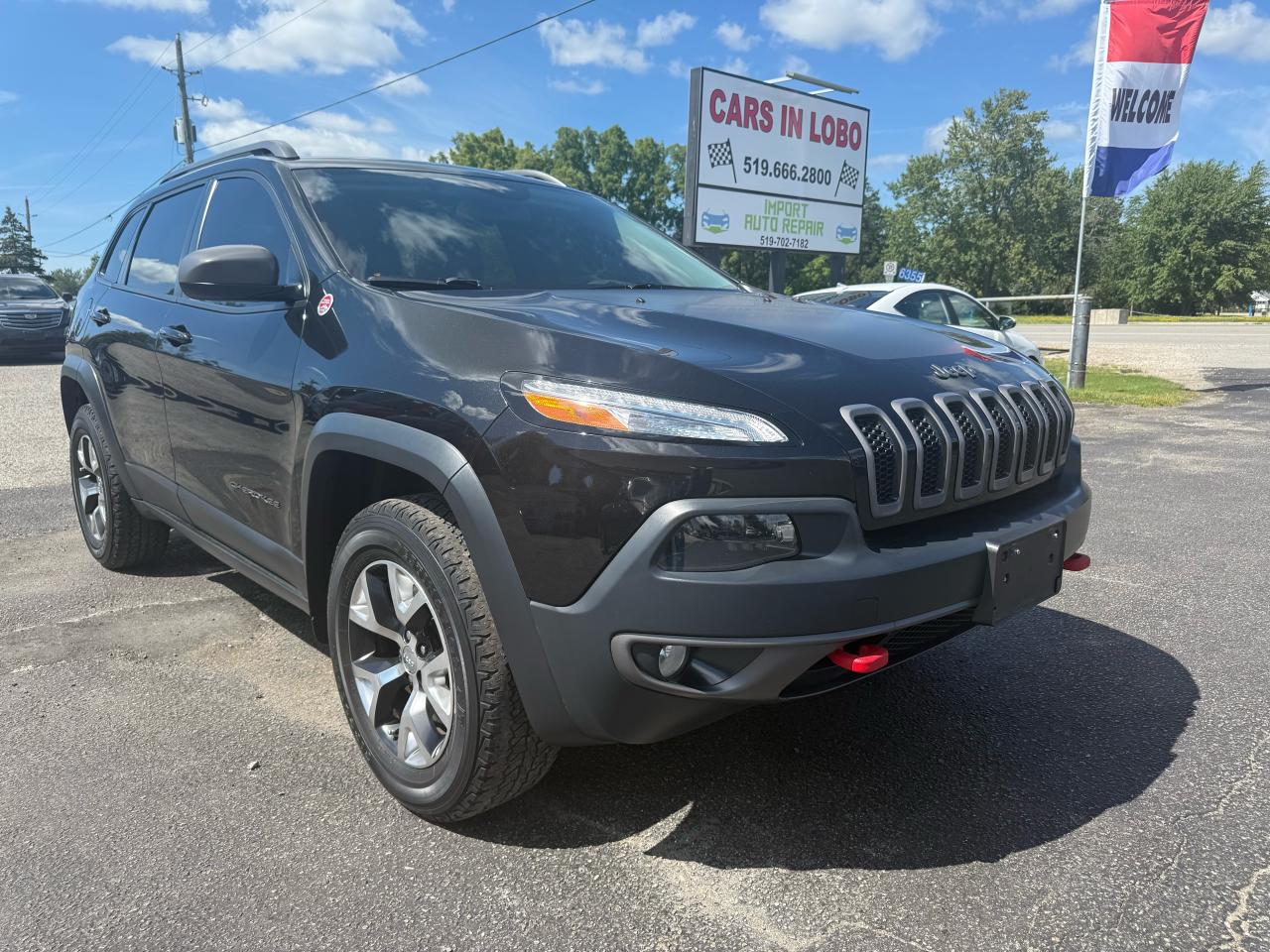 2016 Jeep Cherokee 4WD 4dr Trailhawk Photo23