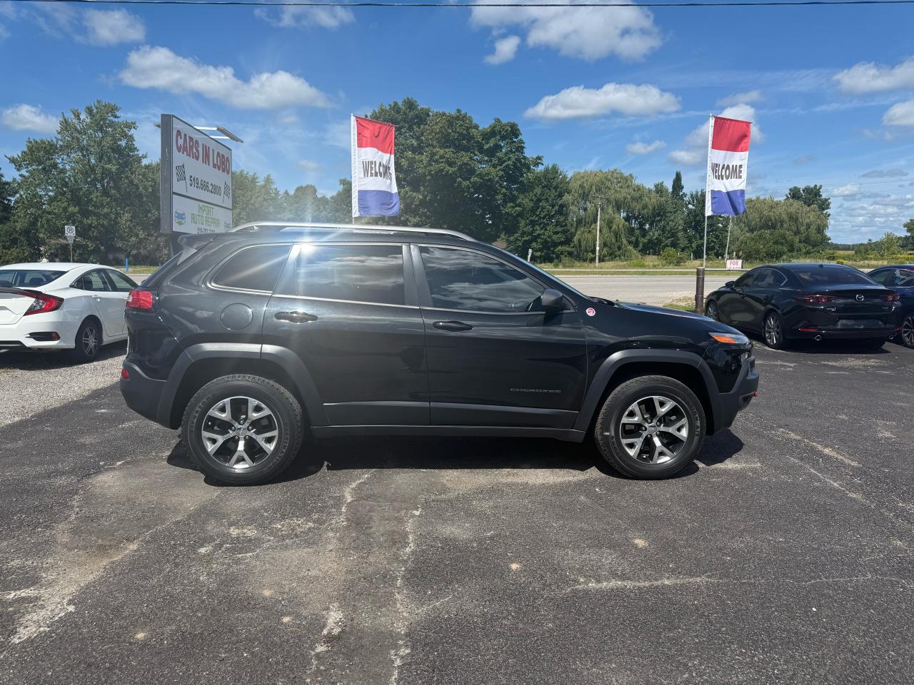 2016 Jeep Cherokee 4WD 4dr Trailhawk Photo24