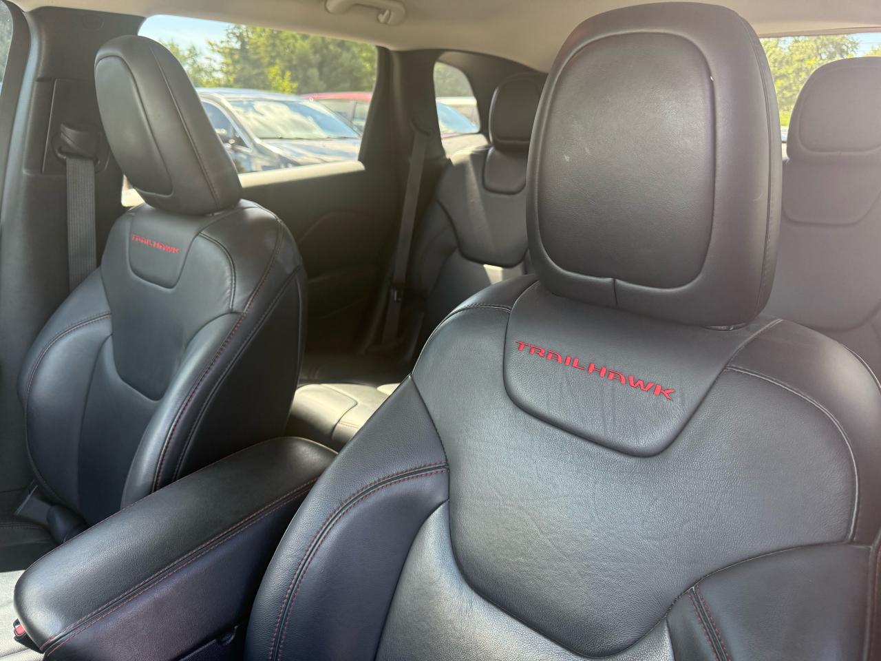 2016 Jeep Cherokee 4WD 4dr Trailhawk Photo33