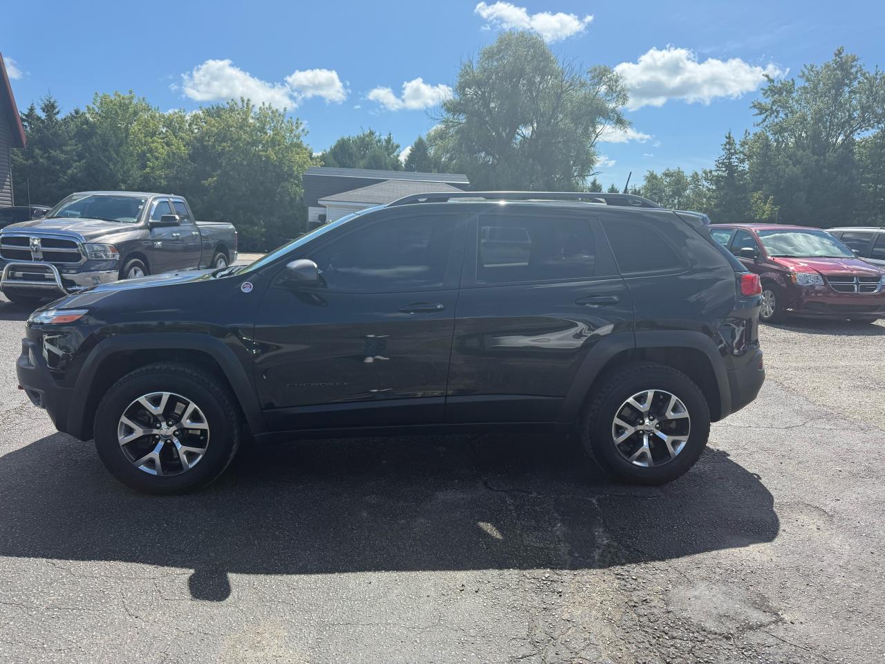 2016 Jeep Cherokee 4WD 4dr Trailhawk Photo5