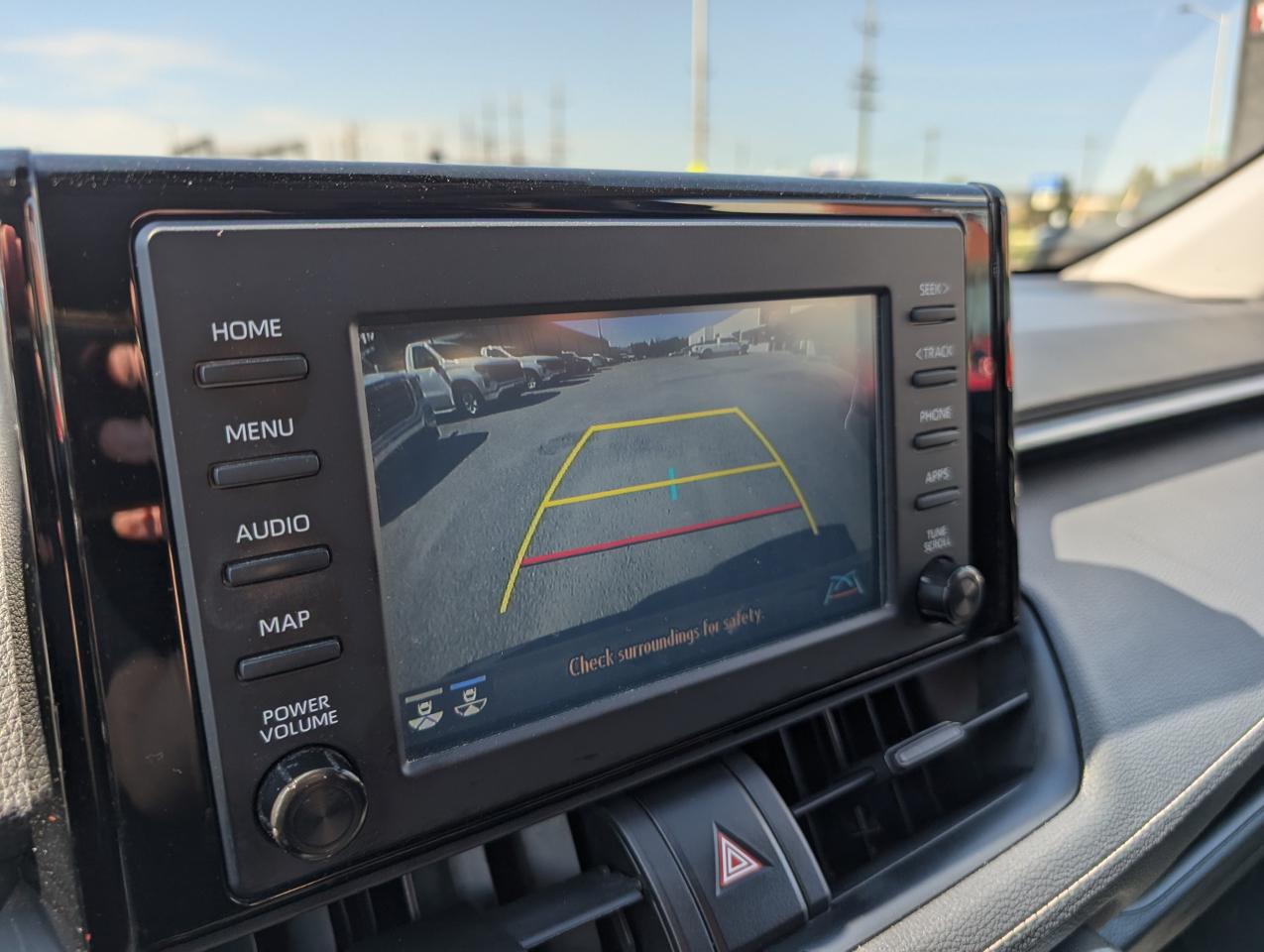 2020 Toyota RAV4 Hybrid XLE | MB OWNER | HEATED STEERING - Photo #15