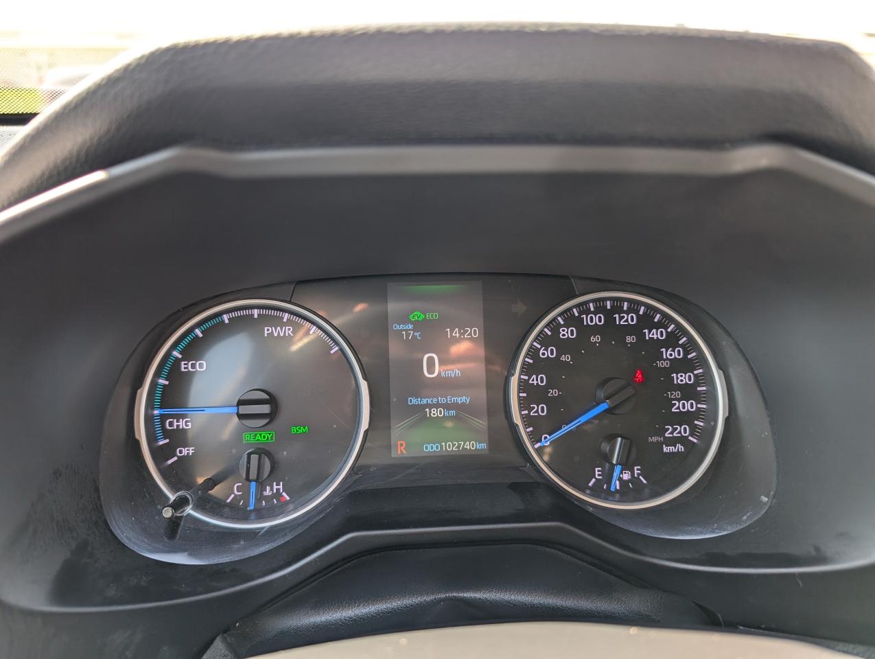 2020 Toyota RAV4 Hybrid XLE | MB OWNER | HEATED STEERING - Photo #16