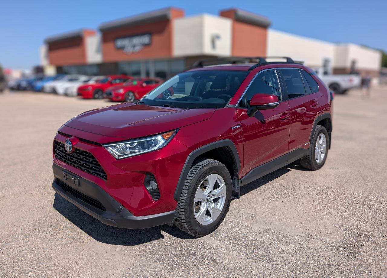 Used 2020 Toyota RAV4 Hybrid XLE | MB OWNER | HEATED STEERING for sale in Steinbach, MB