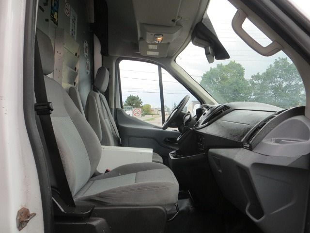 2017 Ford Transit Cargo Van CERTIFIED, 3.7L, HIGH ROOF T-350, 9500GVWR, 148" - Photo #10