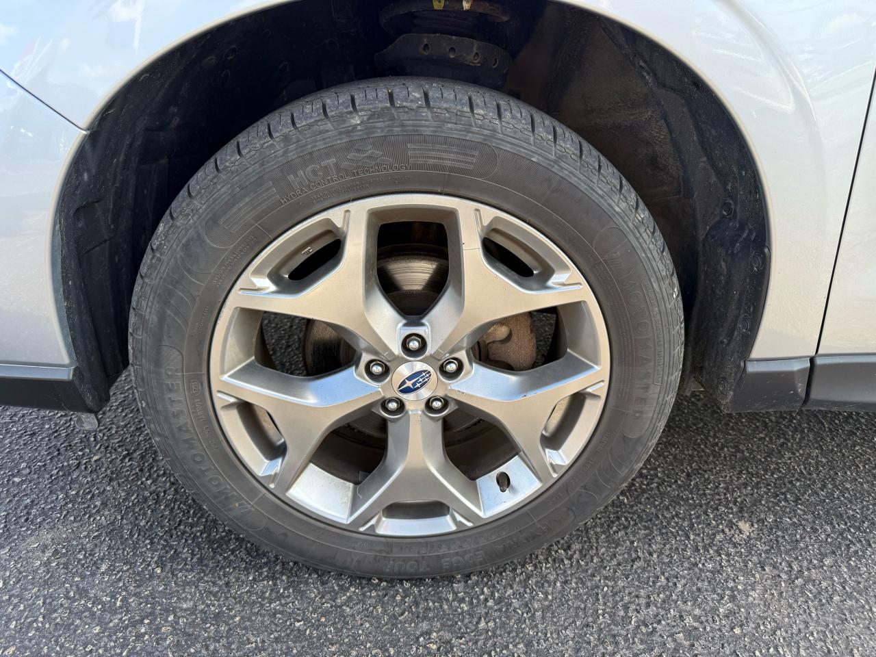 2018 Subaru Forester 2.5i 6 speed manual *89xxxKM Photo9