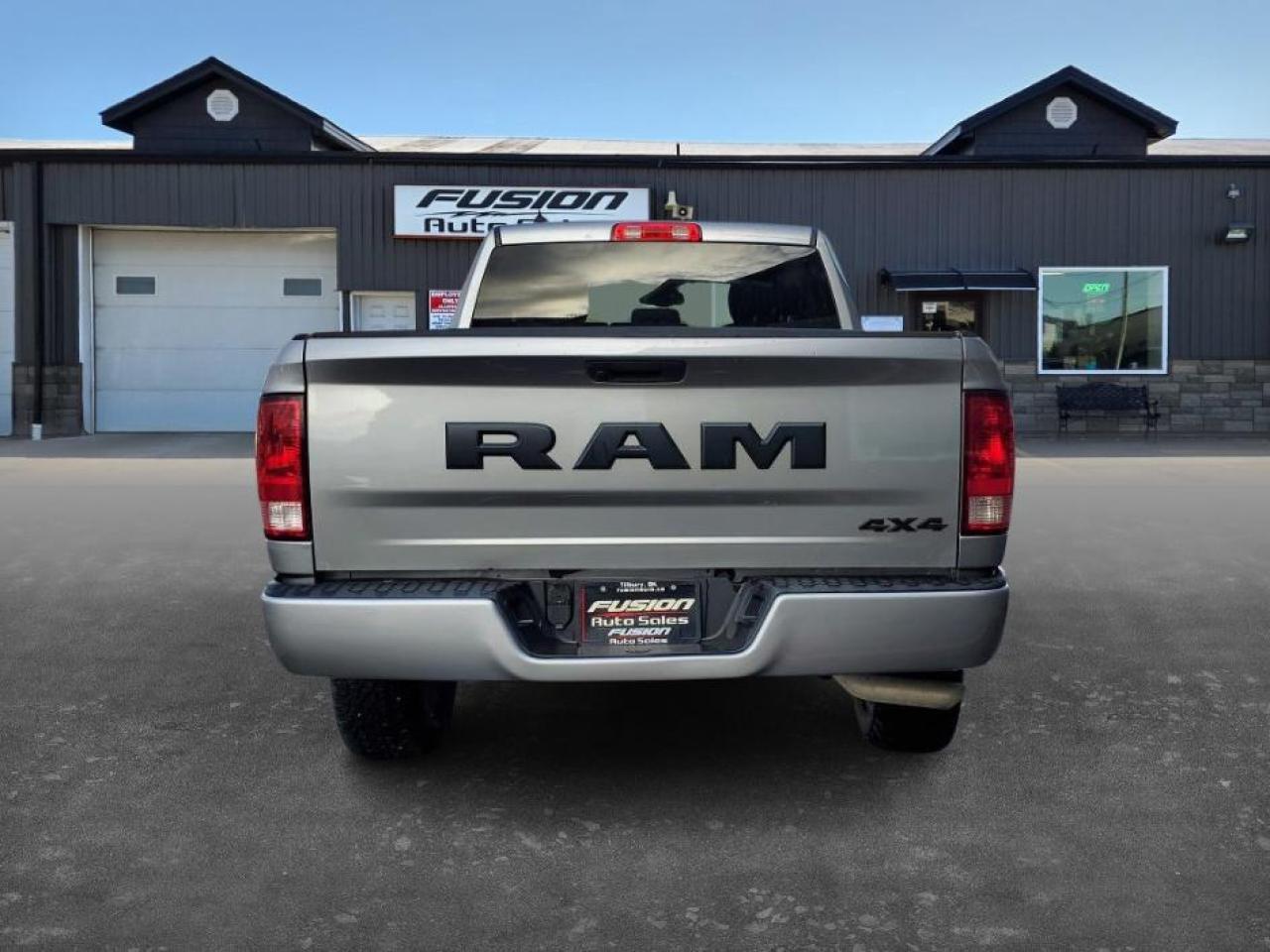 2021 RAM 1500 Classic Express 4x4-"NO TAX SALE-MAX $2000-LTD TIME ONLY" - Photo #4