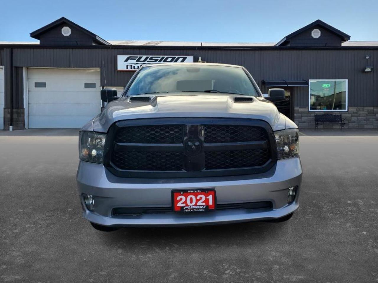 2021 RAM 1500 Classic Express 4x4-"NO TAX SALE-MAX $2000-LTD TIME ONLY" - Photo #6