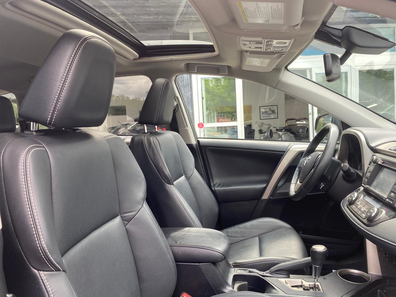 2015 Toyota RAV4 LIMITED  - Photo #27