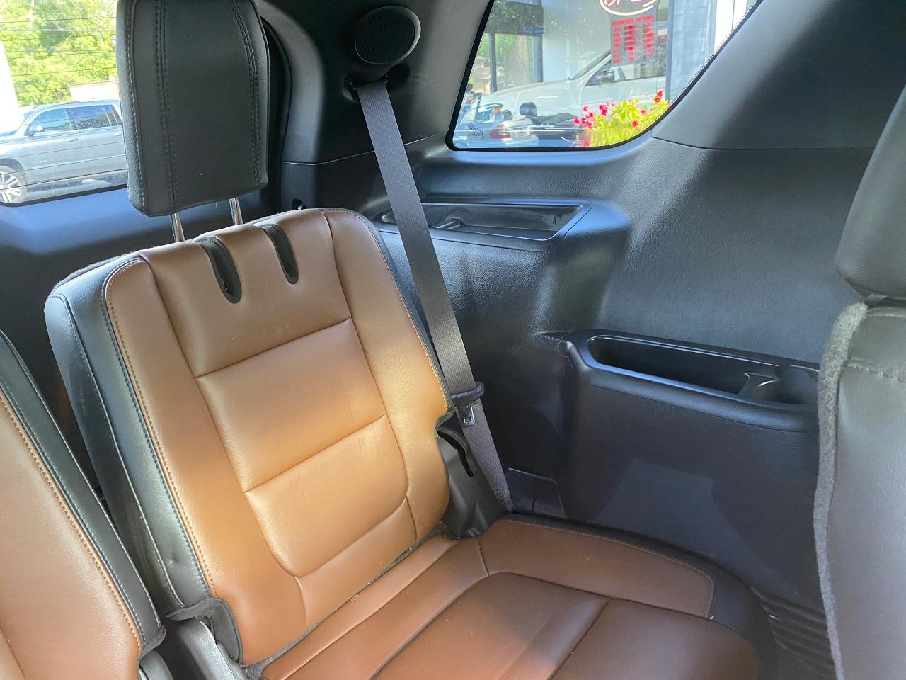 2015 Ford Explorer LIMITED - Photo #25