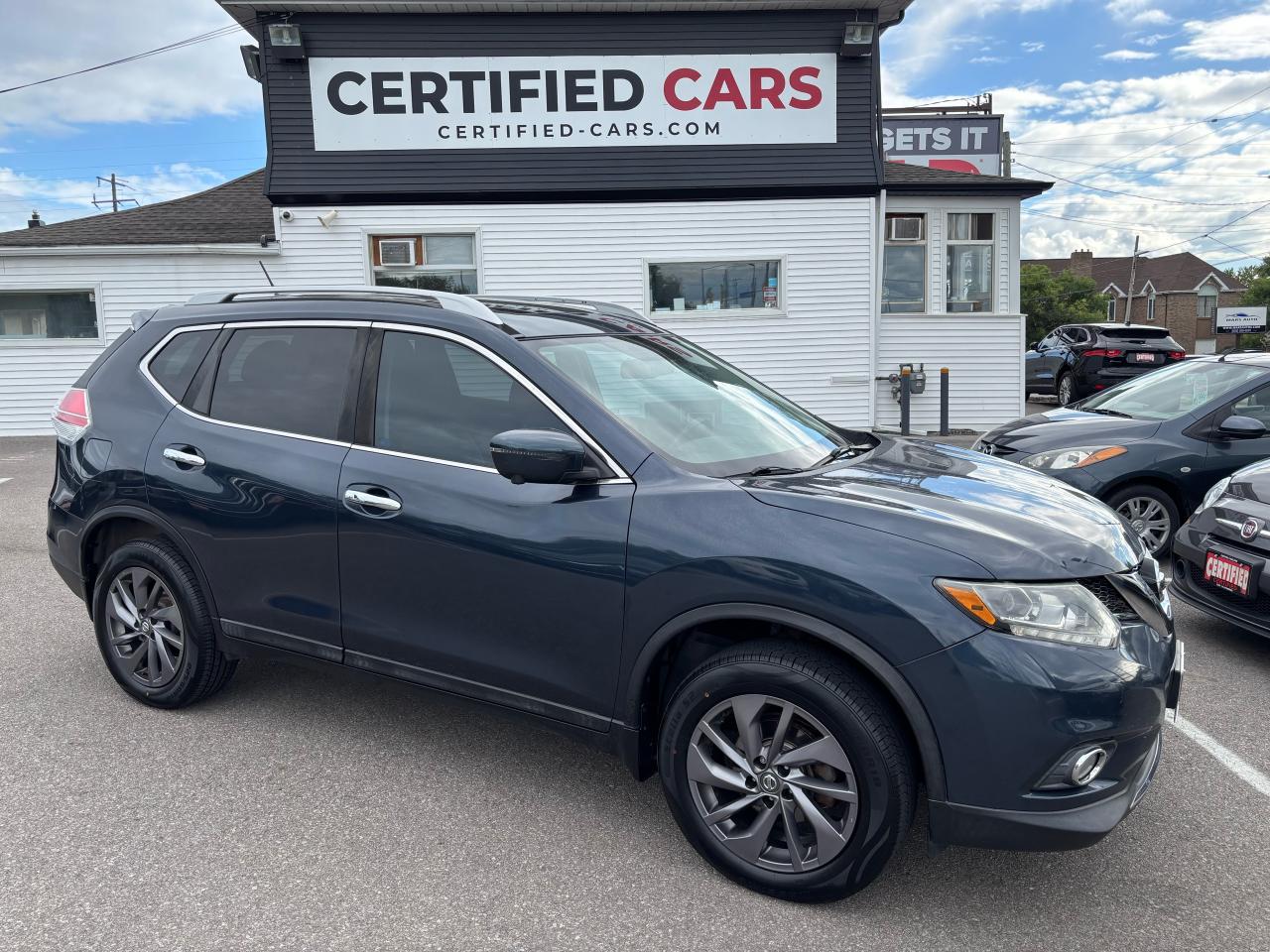 Used 2016 Nissan Rogue SL ** AWD, BSM, NAV ** for sale in St Catharines, ON