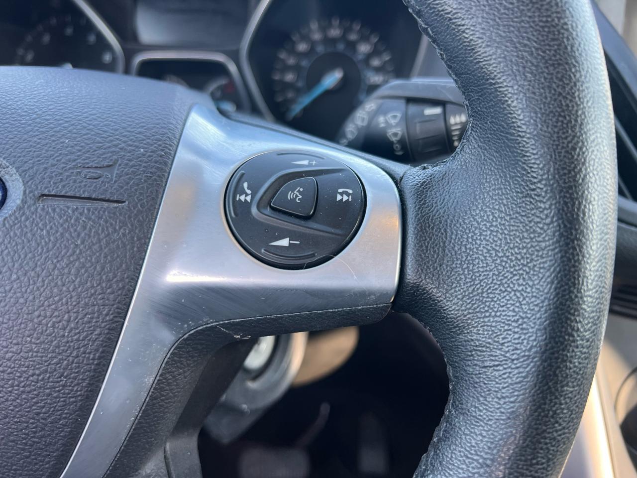 2015 Ford Escape SE Photo51